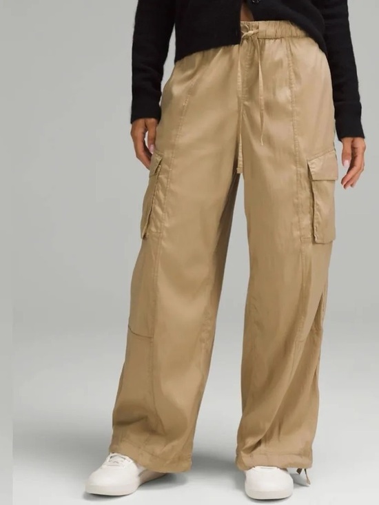 lululemon athletica Pants - lululemon athletica Wide-Leg Cargo Pants in Khaki